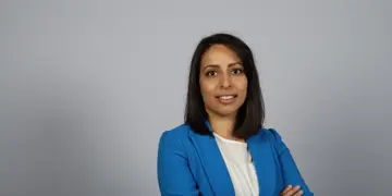 Latifa Patel headshot, 12:5, 3:2